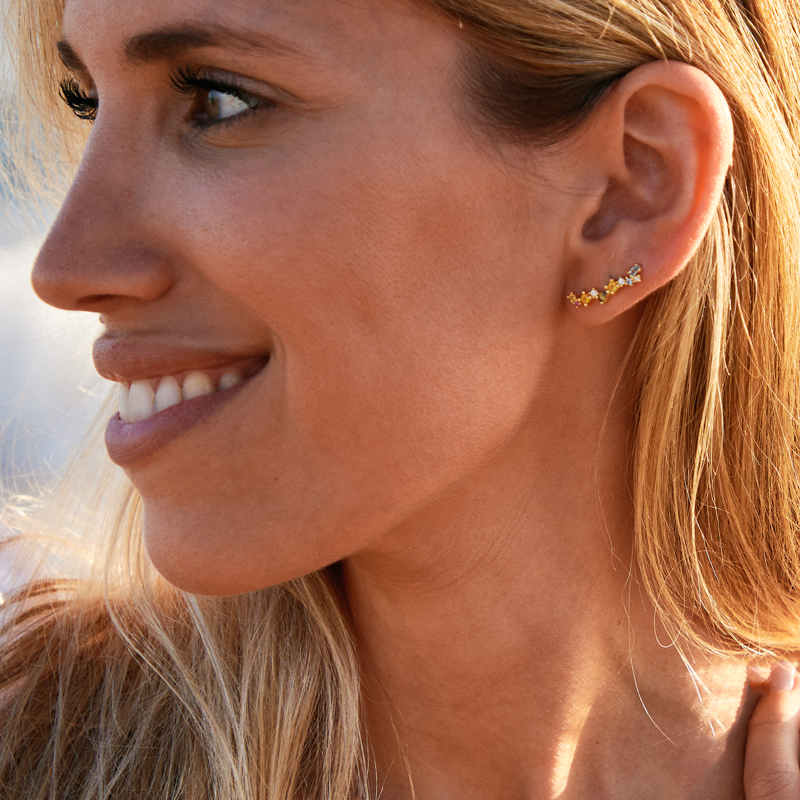 Pendientes Gaia de zirconias de colores en plata de ley 925 con baño de oro de 18k - 2